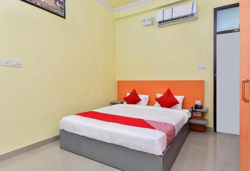 Habitació Triple Clàssica, O Suraj Villa