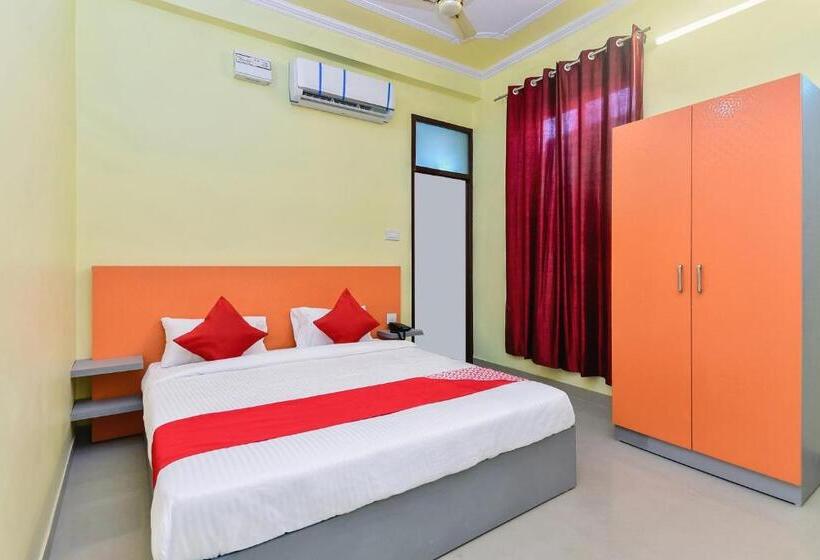 Habitació Triple Clàssica, O Suraj Villa