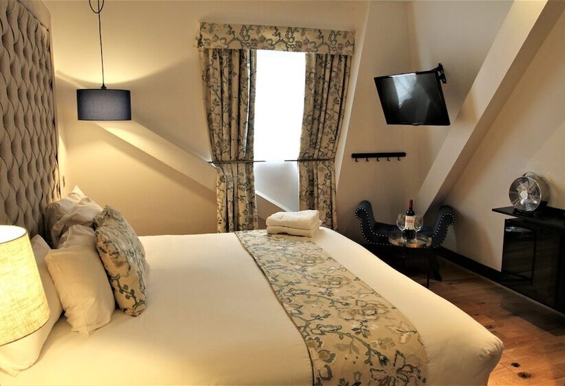 اتاق لوکس با تخت بزرگ, The Lane Boutique Residence