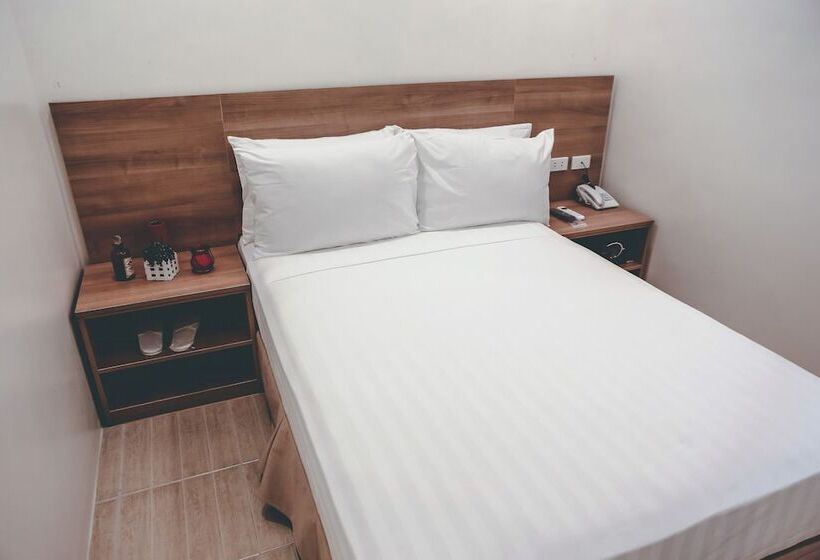 اتاق استاندارد, Trip Inn Near Airport Or City Center