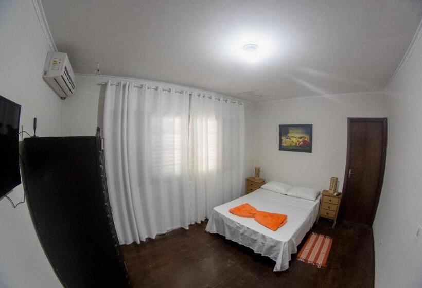 اتاق لوکس, Hostel Bauru