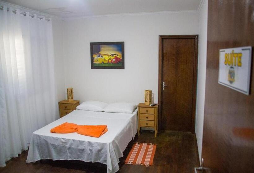 اتاق لوکس, Hostel Bauru
