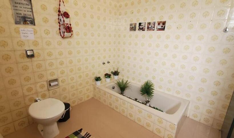 اتاق لوکس, Hostel Bauru