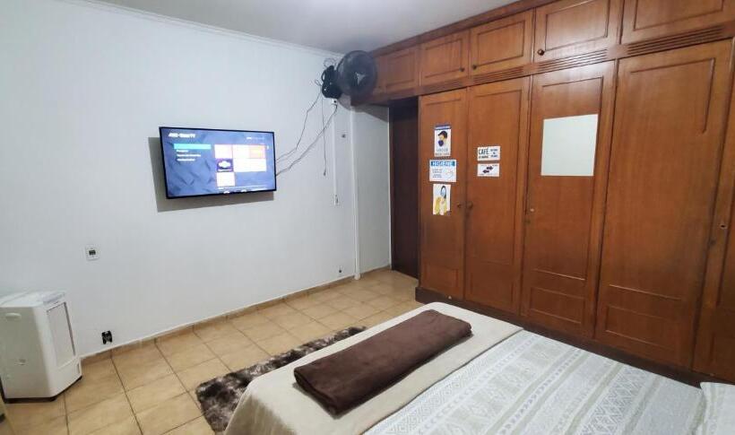 اتاق استاندارد, Hostel Bauru