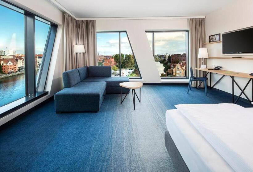 Premium room with river view, Holiday Inn Gdansk   City Centre, An Ihg