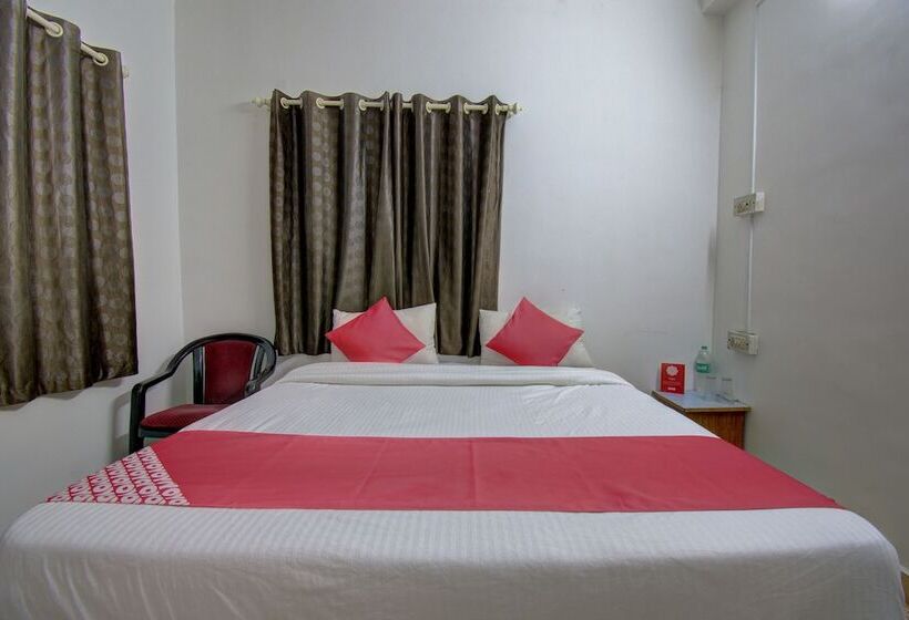 Standard Single Room Single Bed, Lucky Star By Oyo Rooms