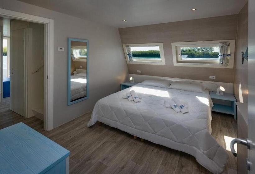 اتاق استاندارد, Marina Azzurra Resort