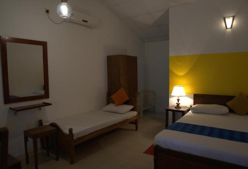 اتاق استاندارد سه تخته با چشم‌انداز باغ, Wasu Villa Hotel Dambulla