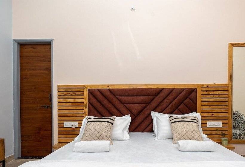 اتاق لوکس, Hide In Pushkar