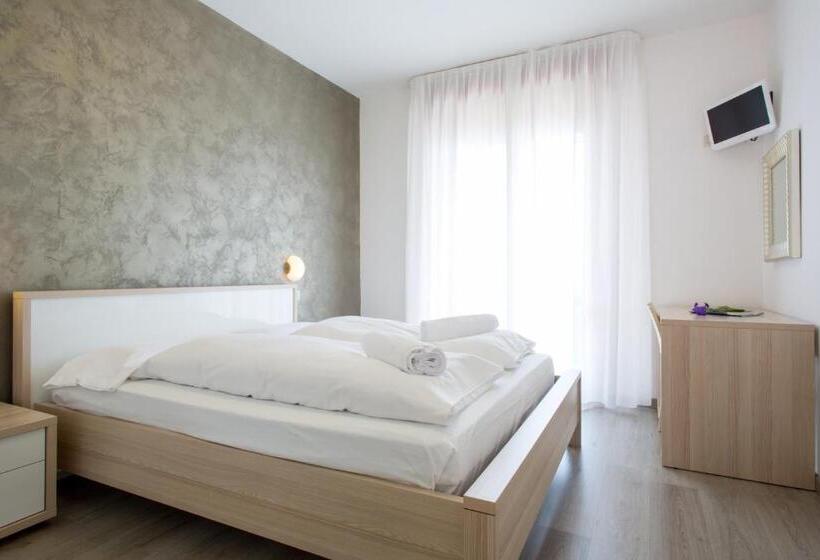 اتاق استاندارد با چشم‌انداز دریاچه, La Gardenia & Villa Oleandra