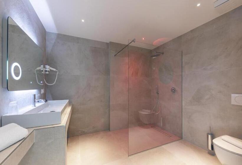 اتاق لوکس با چشم‌انداز دریاچه, La Gardenia & Villa Oleandra