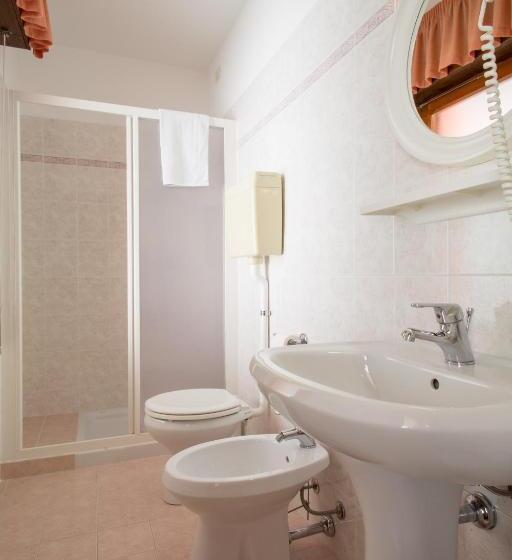اتاق استاندارد با تخت بزرگ, La Gardenia & Villa Oleandra