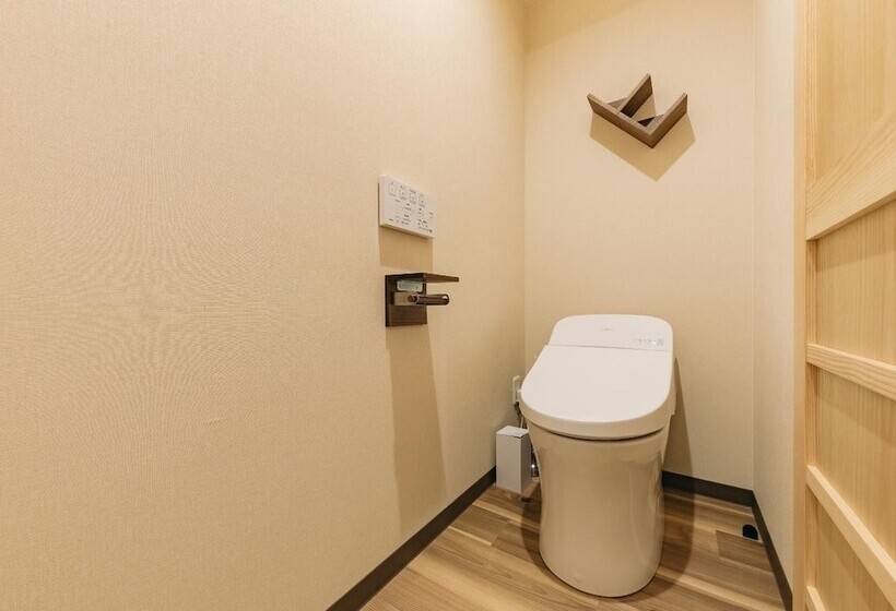 اتاق استاندارد چهار تخته, Yururito Osaka