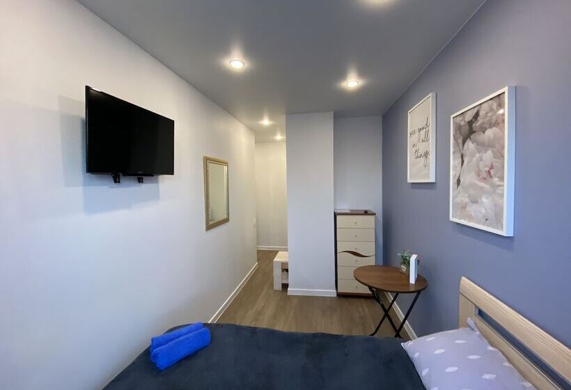 اتاق استاندارد با چشم‌انداز دریا, Hostel Abordage