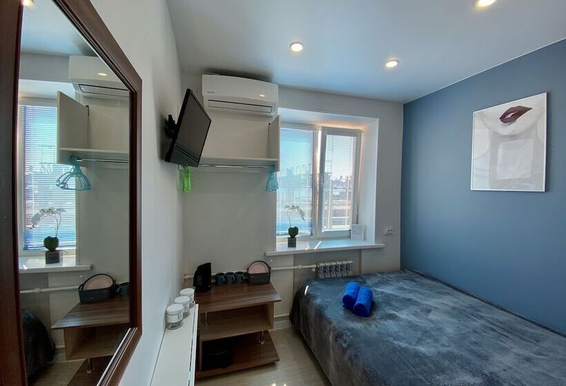 اتاق استاندارد با چشم‌انداز دریا, Hostel Abordage