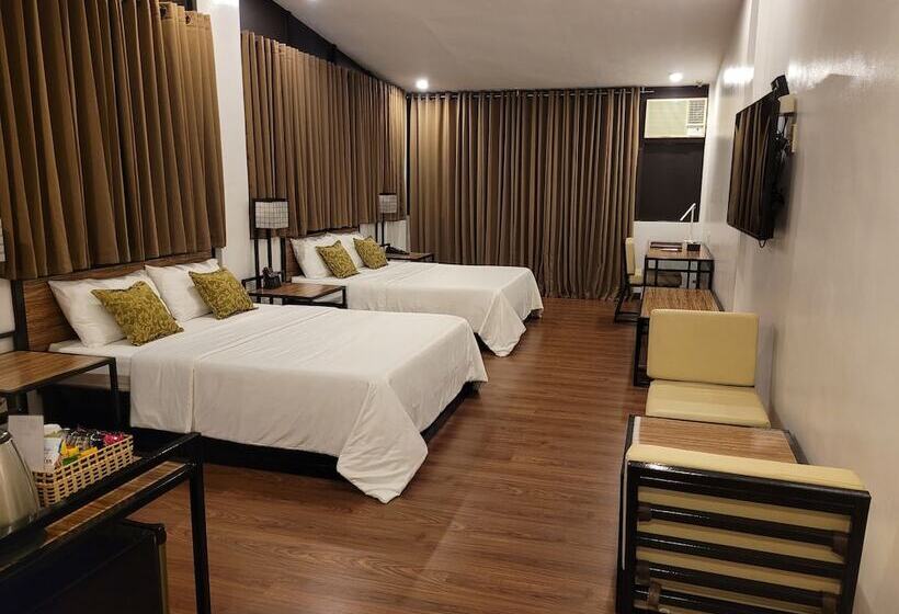 اتاق پریمیوم چهارنفره, Fernvale Leisure Club And Resort