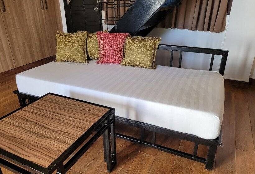 اتاق استاندارد با چشم‌انداز استخر, Fernvale Leisure Club And Resort