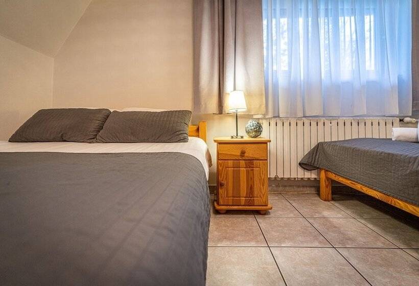 اتاق استاندارد چهار تخته, Liberta Inn   Pokoje Gościnne