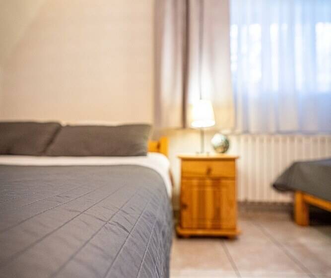 اتاق استاندارد چهار تخته, Liberta Inn   Pokoje Gościnne