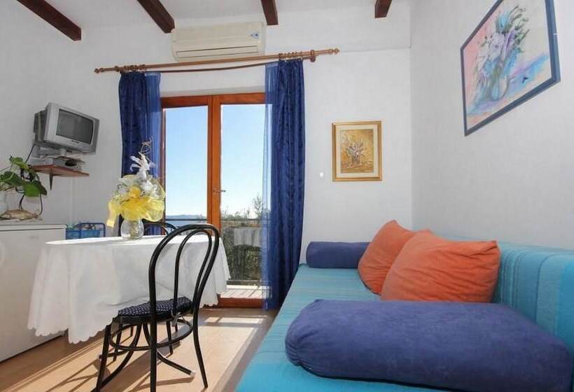 آپارتمان 1 خوابه با بالکن و چشم‌انداز دریا, Villa Ro Ela