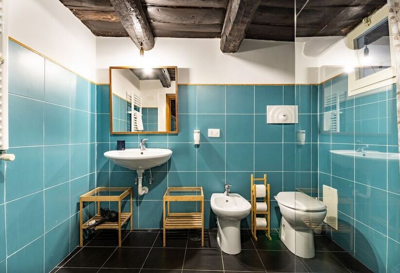 اتاق استاندارد چهار تخته, Napoli Napoli Rooms