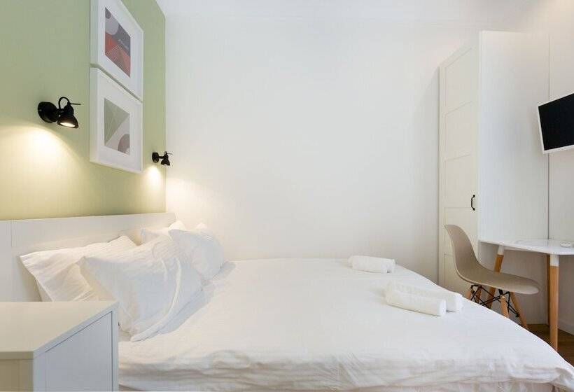 استودیوی استاندارد با تخت دوبل, Dinostratus House