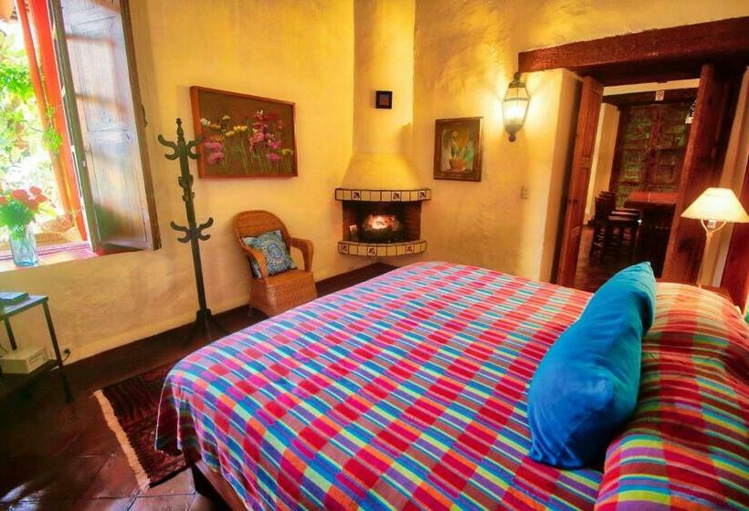 Deluxe Suite King Bed, Casa Encantada