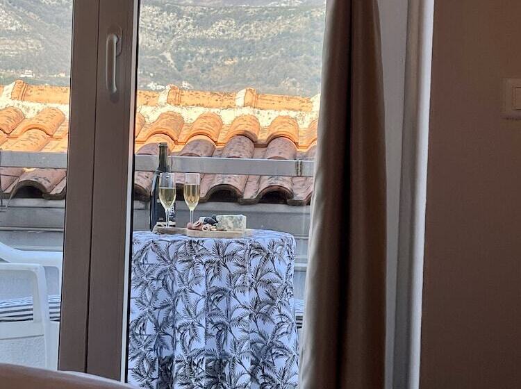 آپارتمان راحتی 1 خوابه, Villa Merci Budva