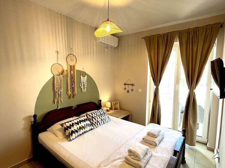 سوییت خانوادگی, Villa Merci Budva
