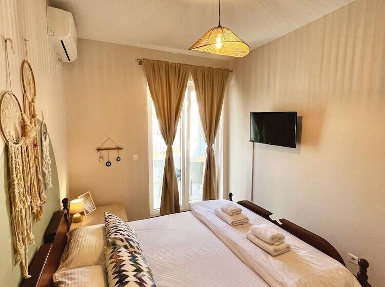سوییت خانوادگی, Villa Merci Budva