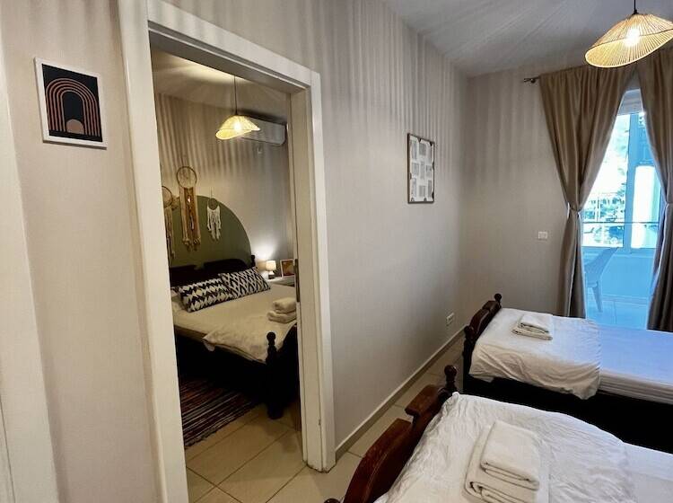 سوییت خانوادگی, Villa Merci Budva