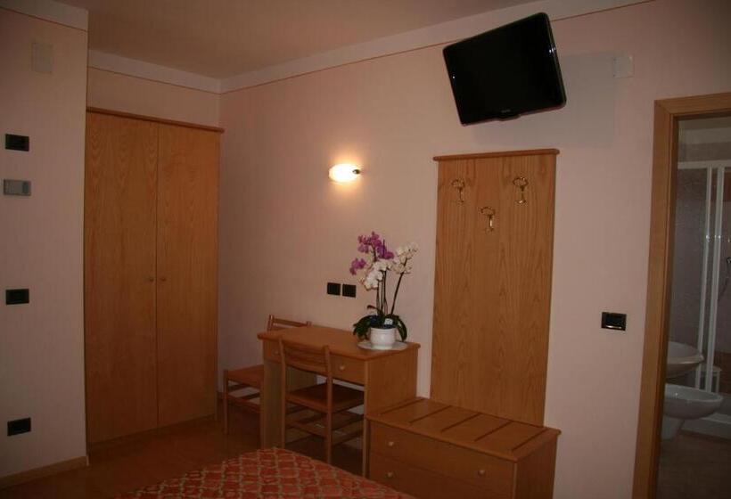اتاق استاندارد با بالکن, Dolomiti Hotel Olimpia
