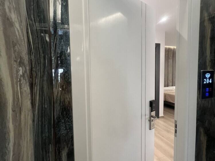 اتاق لوکس, Ilio Boutique