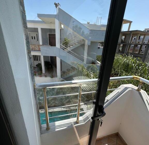 اتاق لوکس, Ilio Boutique