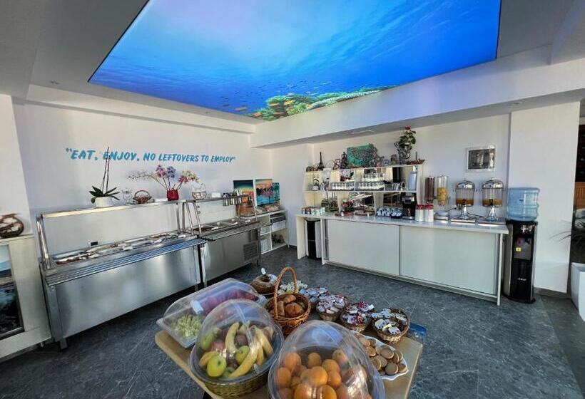 اتاق لوکس خانوادگی, Ilio Boutique