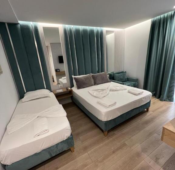 اتاق لوکس خانوادگی, Ilio Boutique