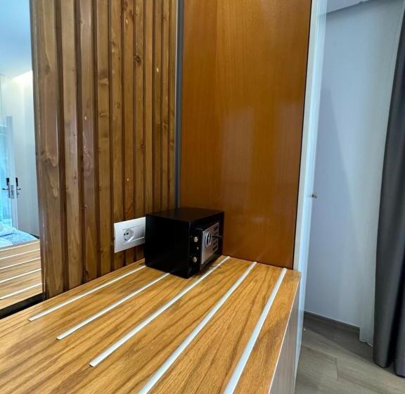 اتاق سوپریور با تخت بزرگ, Ilio Boutique