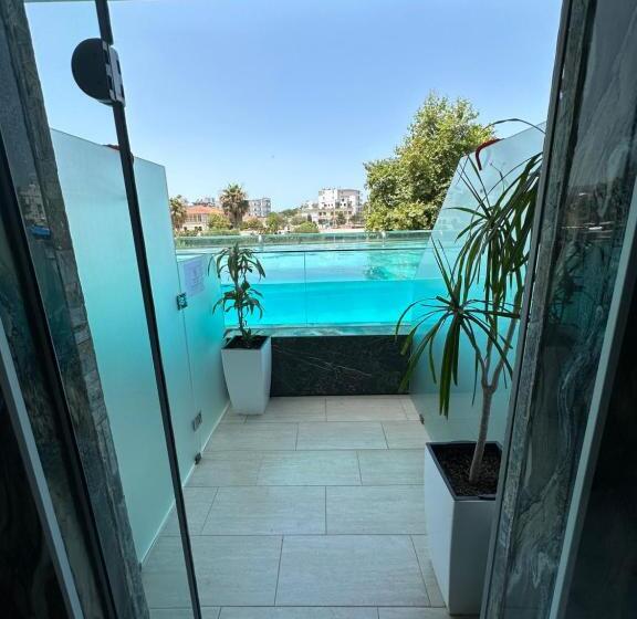 اتاق سوپریور با وان آب گرم, Ilio Boutique