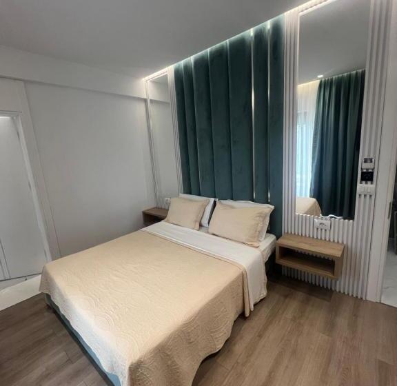 اتاق سوپریور با وان آب گرم, Ilio Boutique