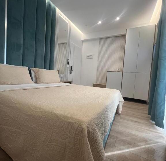 اتاق سوپریور با وان آب گرم, Ilio Boutique
