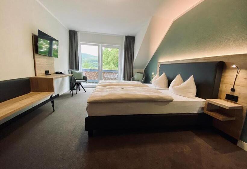 اتاق استاندارد با بالکن, & Restaurant Kronenhof Am Weser Radweg