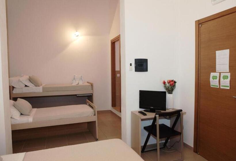 اتاق استاندارد چهار تخته, La Corte Di Ibla