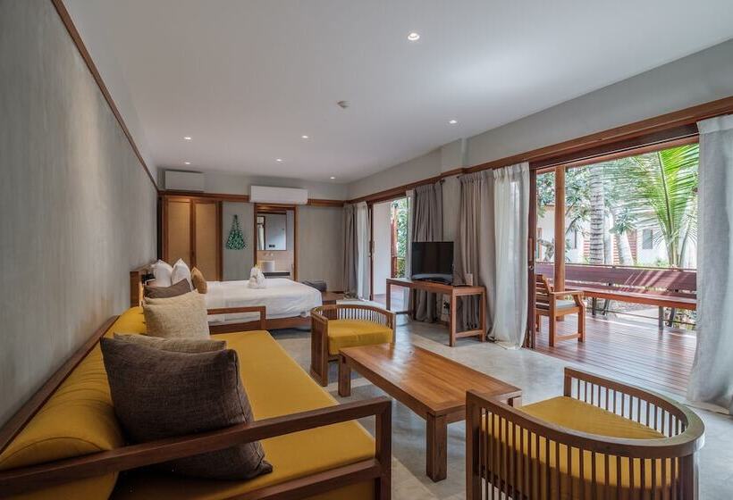سوییت اجرایی, Banana Fan Sea Resort