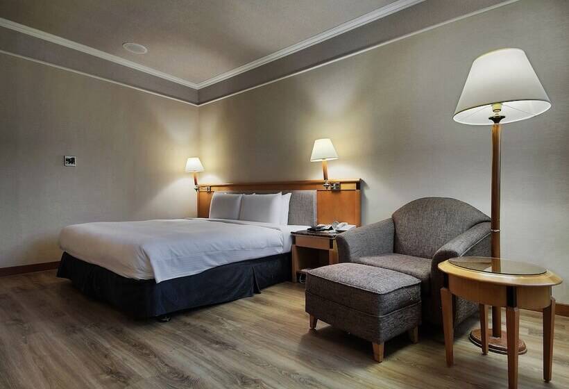 اتاق لوکس, The Carlton Hotel Hsinchu