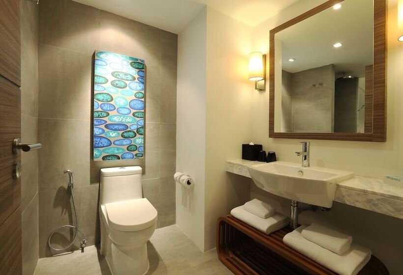 带大床的标准间, Holiday Inn Resort Phuket Karon Beach, An Ihg