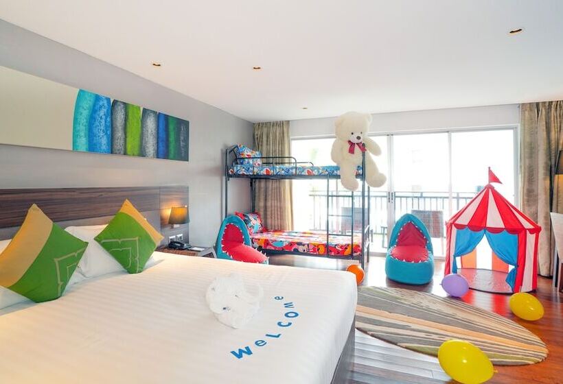 家庭小型套房, Holiday Inn Resort Phuket Karon Beach, An Ihg