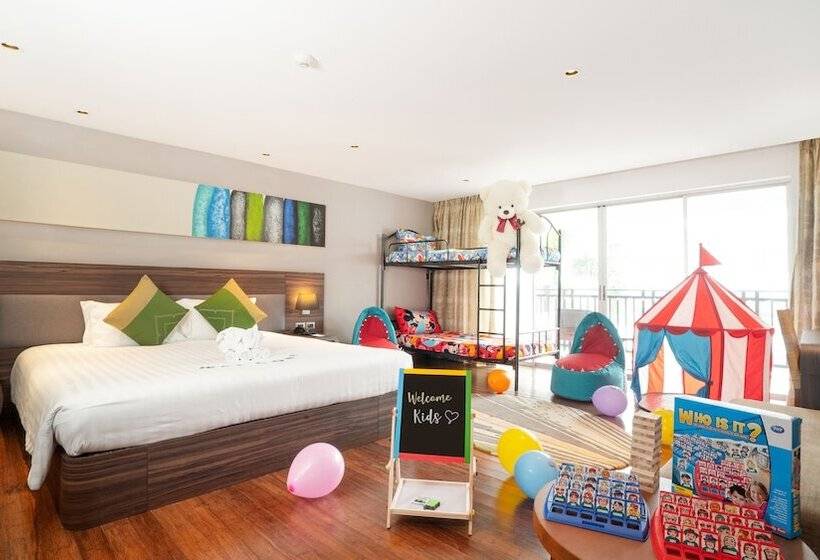 家庭小型套房, Holiday Inn Resort Phuket Karon Beach, An Ihg