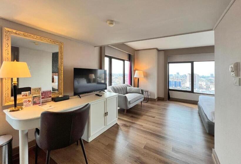 اتاق لوکس با تخت بزرگ, Grand China Bangkok