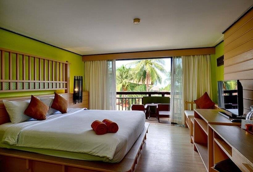 수피리어 룸 풀장 전망, Phuket Island View Resort