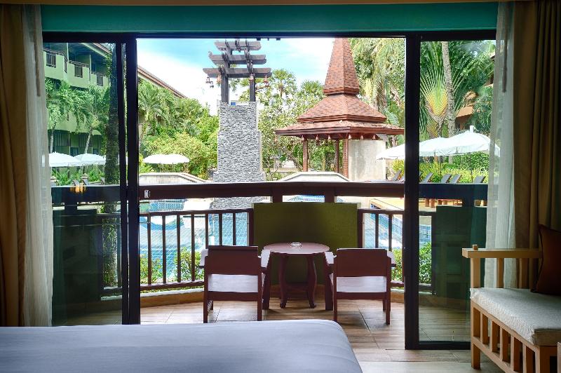 اتاق سوپریور با چشم‌انداز استخر, Phuket Island View Resort   Sha Extra Plus